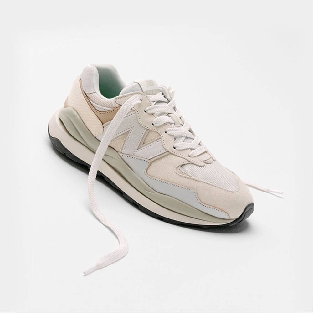 New Balance 57/40 Sneakers